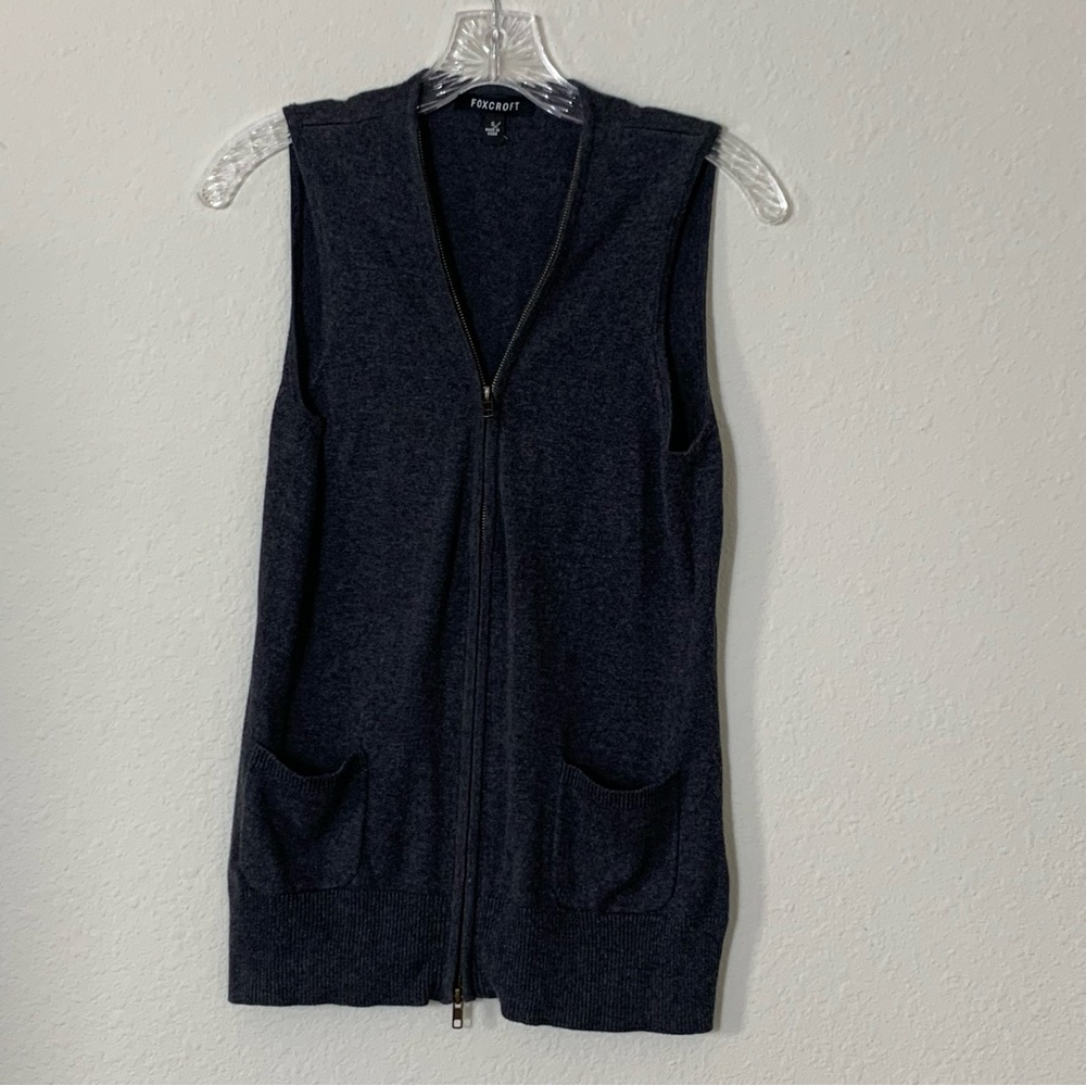 FOXCROFT Knit Zip Up Vest with Pockets Merino Wool Sleeveless size Small Gray